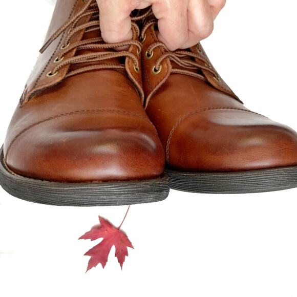 Eastland Chestnut Leather Cap Toe Boots | Heritage Workwear Americana Style - Picture 7 of 16